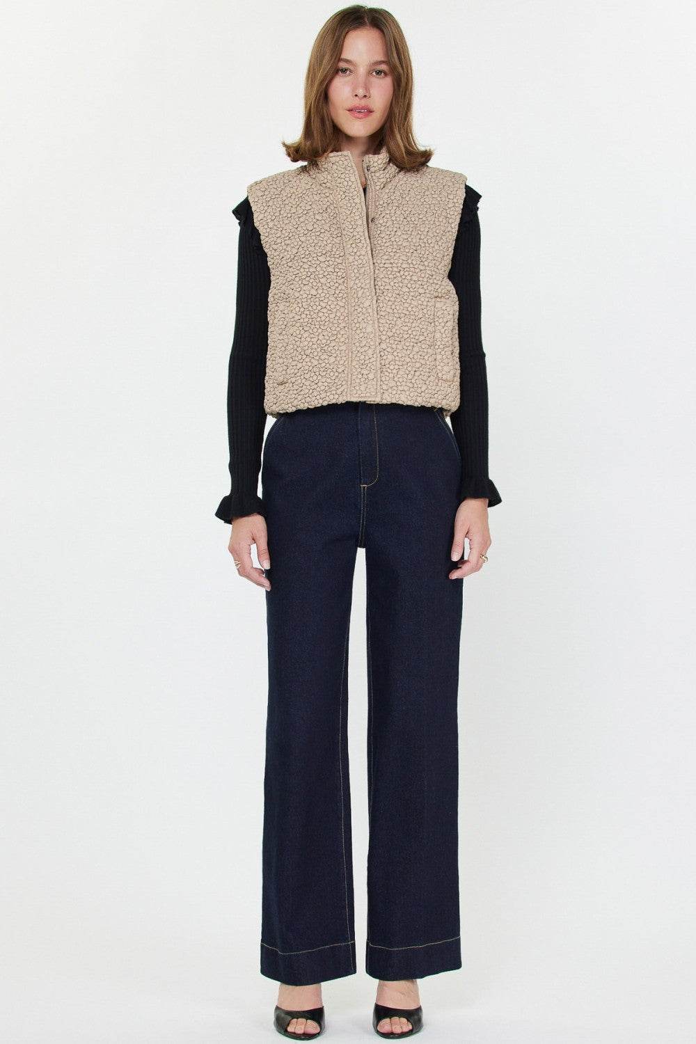 Cropped Quilting Vest in Taupe