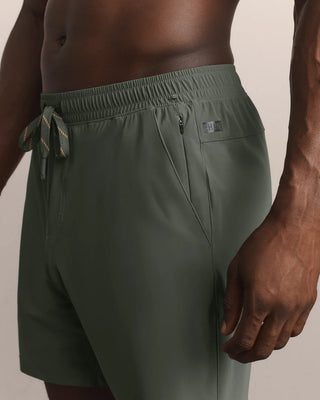 Rhone 7" Pursuit Short - Unlined in Olive Shadow