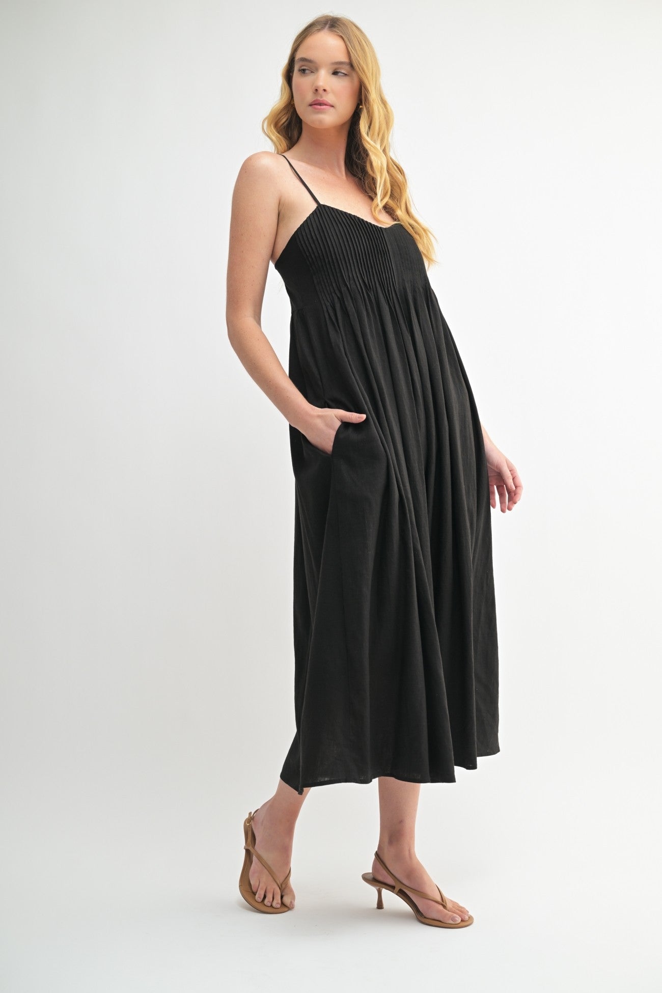 Leah Linen Blend Dress in Black