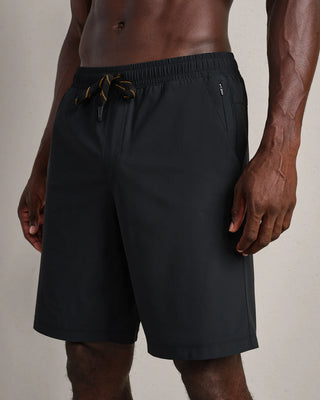 9" Pursuit Short - Unlined in Black