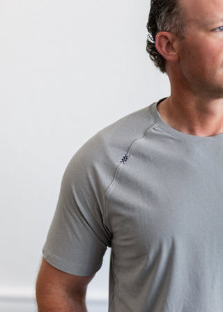 Reign Short Sleeve in Light Grey Heather