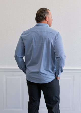 Commuter® Shirt - Classic in Navy Gingham