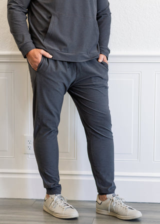 Atmosphere Midweight Jogger in Asphalt