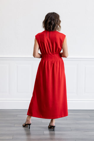 Cap Sleeve Pintuck Waist Midi Dress in Red