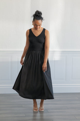 Ribbed Knit Sleeveless Midi Dress