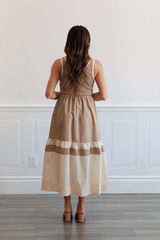 Contrast Trim Midi Dress in Tan