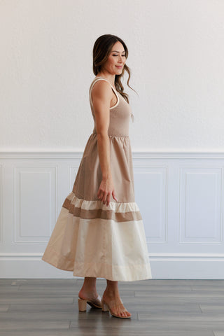 Contrast Trim Midi Dress in Tan