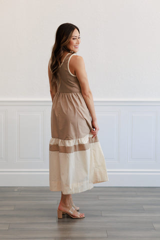 Contrast Trim Midi Dress in Tan