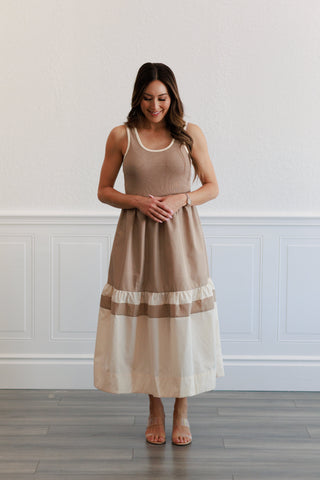Contrast Trim Midi Dress in Tan