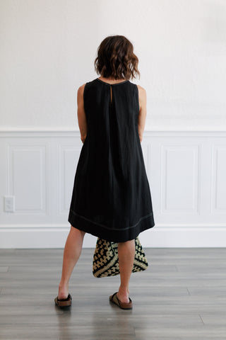 Linen Pleated Back A-Line Dress in Black
