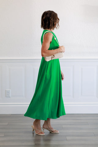Sleeveless Panel Seam Midi Dress in Green