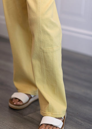 Mid Rise Barrel Cotton Twill Jeans in Yellow Iris