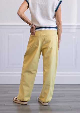 Mid Rise Barrel Cotton Twill Jeans in Yellow Iris