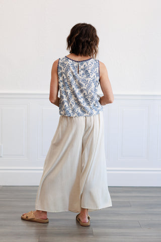 Soft Linen Smocked Tie Capri Pants