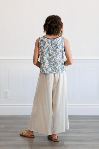 Soft Linen Smocked Tie Capri Pants
