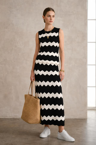 Chevron Knit Set in Black & White
