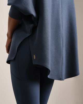 Dreamglow Pullover in Navy Blue
