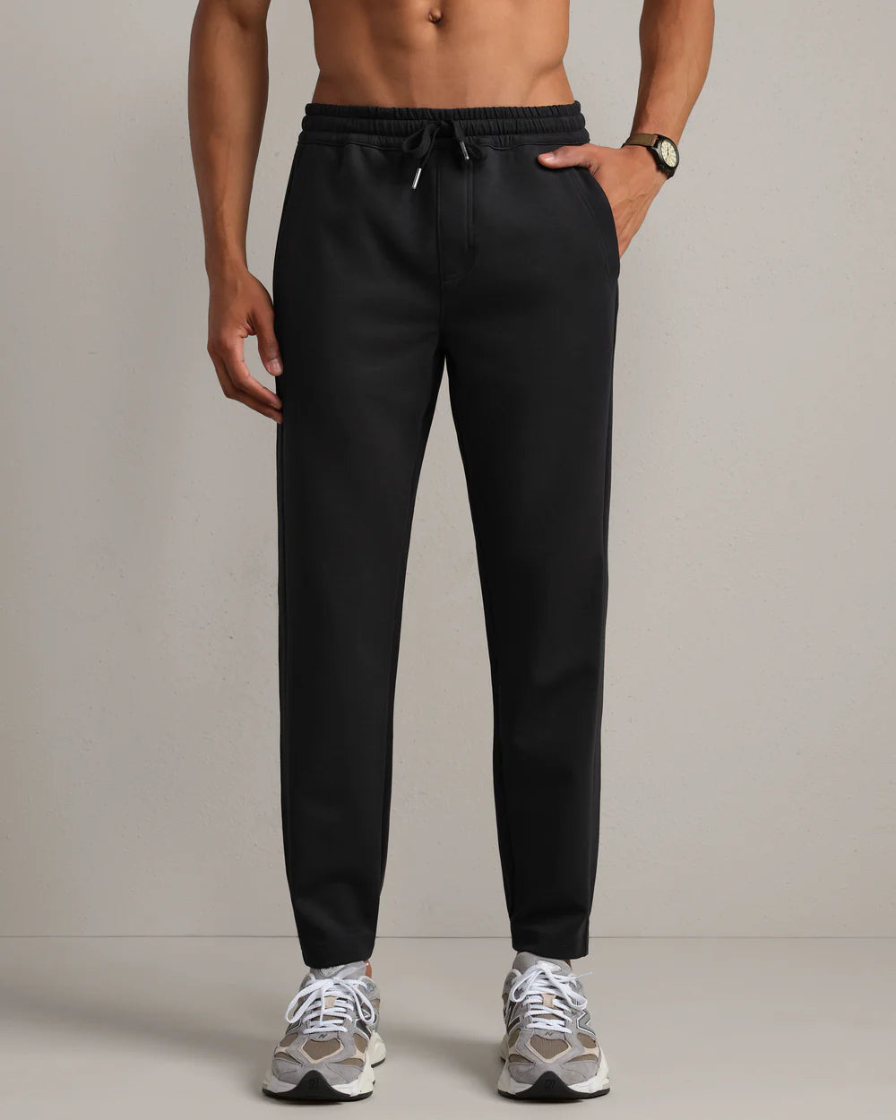 DreamState Jogger in Black