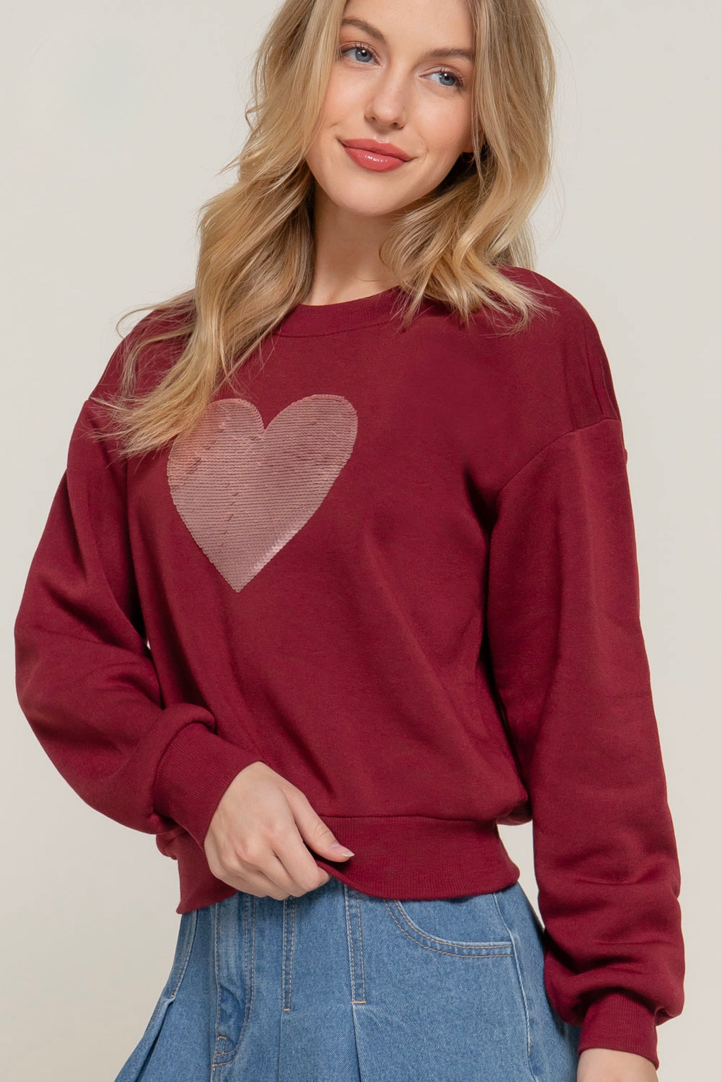 Sequin Heart Sweatshirt in Dk. Wine