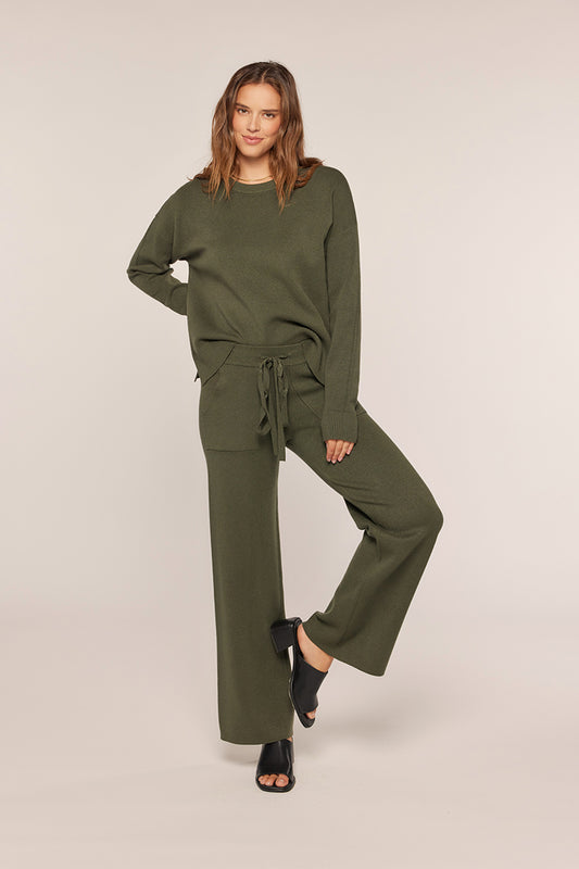 Soft Front Pocket Sweater Pants in Dk. Green