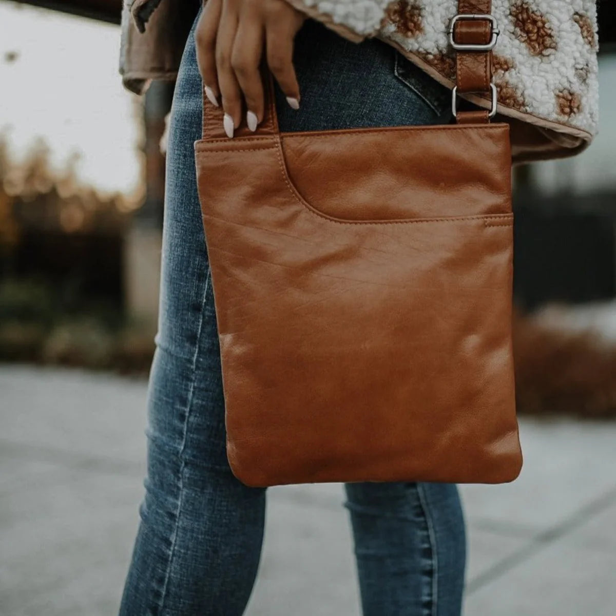 Athena Crossbody in Cognac