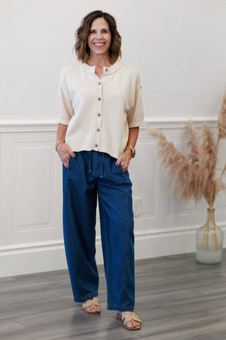 Short Sleeve Button Front Knit Cardigan in Cream