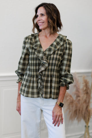 Crinkled Checker Pintuck Ruffle Top in Olive