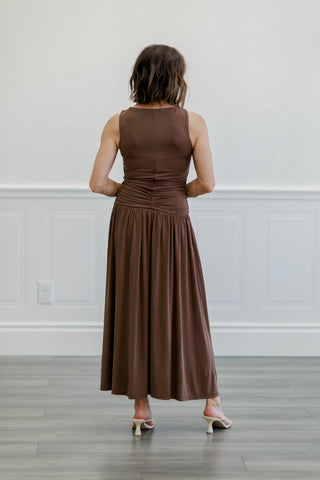 Ruched Side Drop Waist Maxi Dress in Chocolate