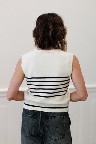 Contrast Stripe Button Knit Vest
