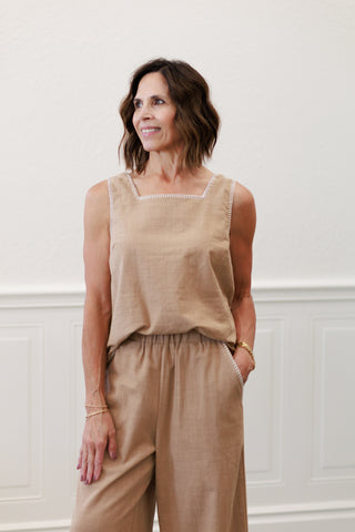 Contrast Stitch Square Neck Sleeveless Top