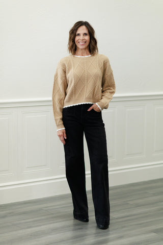 Diamond Cable Knit Scallop Trim Cropped Sweater