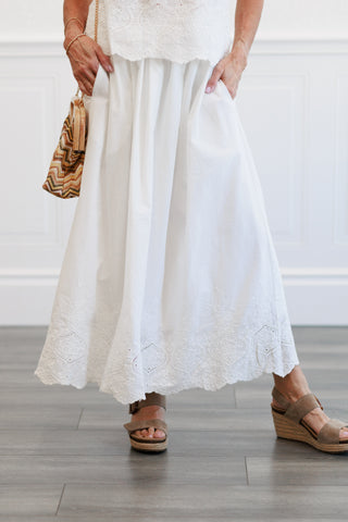 Eyelet Hem Elastic Waist Midi Skirt in White