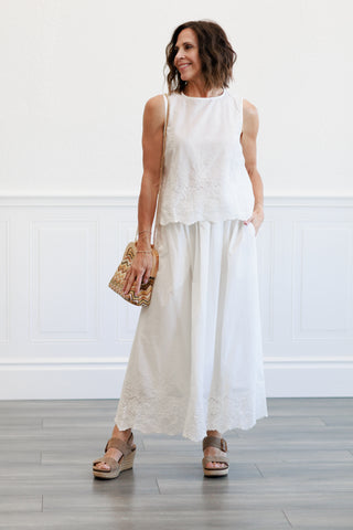 Eyelet Hem Tank Top in White