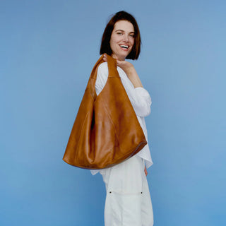 Lyndsey Tote Shoulder Bag in Cognac