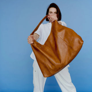 Lyndsey Tote Shoulder Bag in Cognac