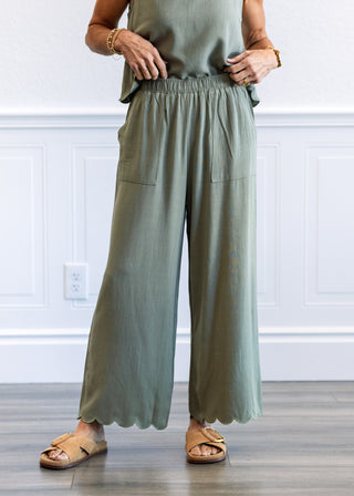 Linen Blend Scallop Hem Pant in Sage