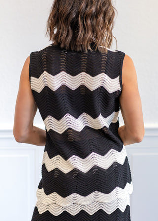 Chevron Knit Set in Black & White