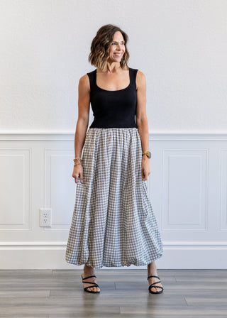 Balloon Plaid Midi Dress in Black