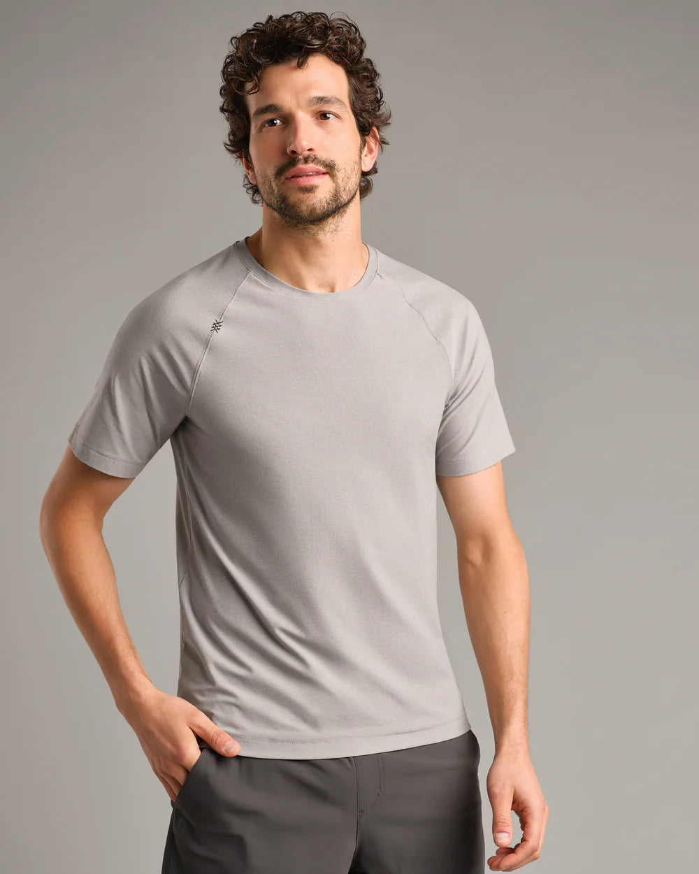 Reign Short Sleeve in Light Grey Heather