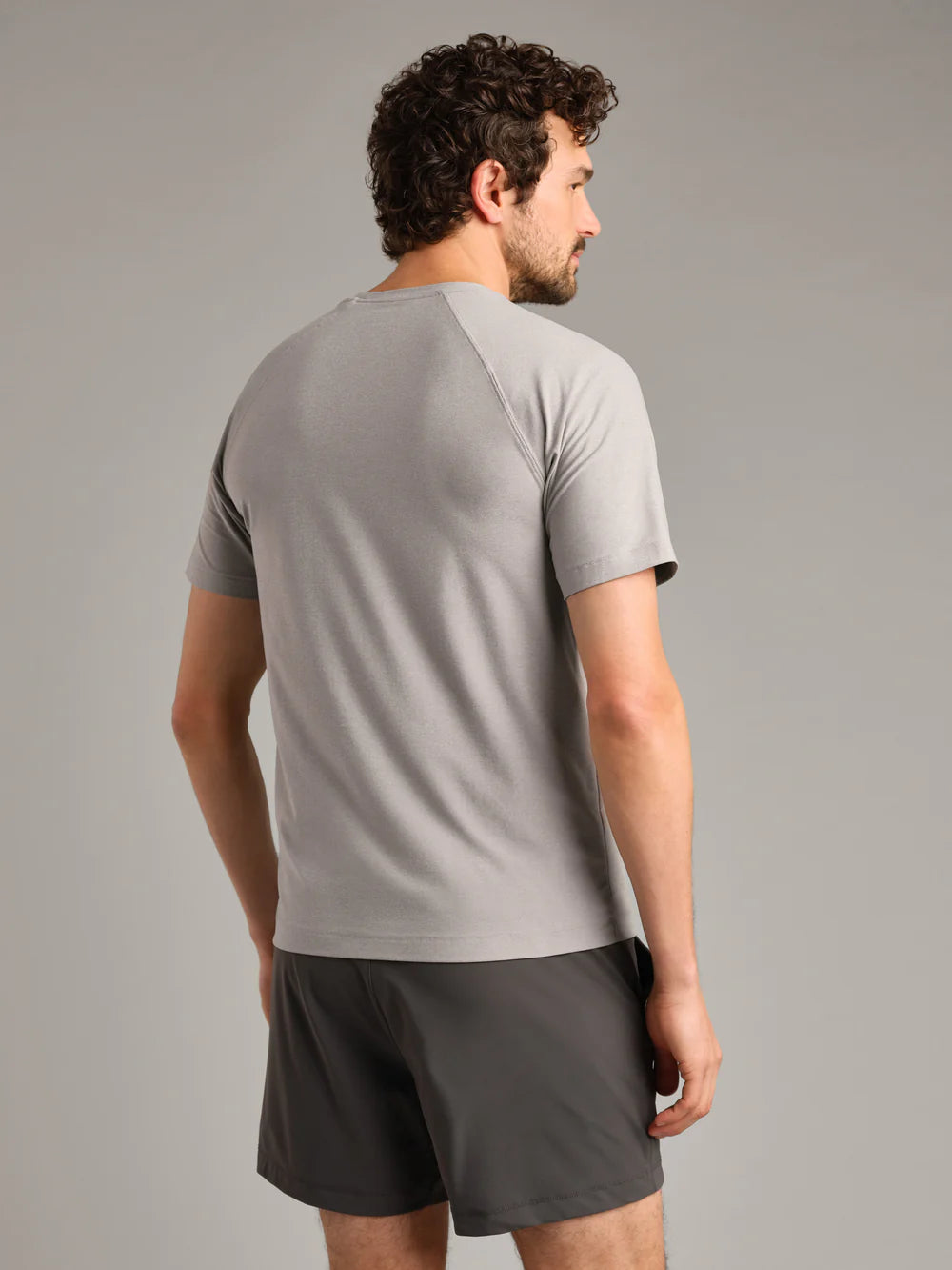Reign Short Sleeve in Light Grey Heather
