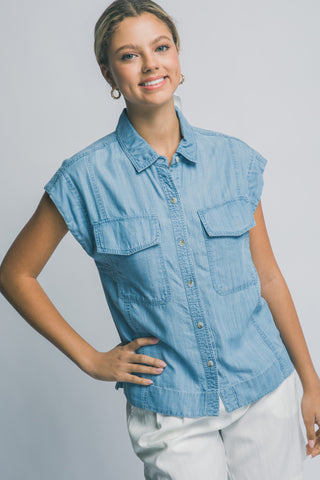 Tencel Sleeveless Collared Shirt in Light Blue