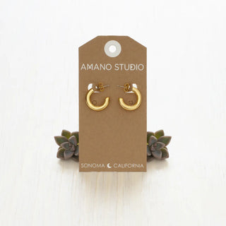 3/4" Basic Hoop Earrings in Gold
