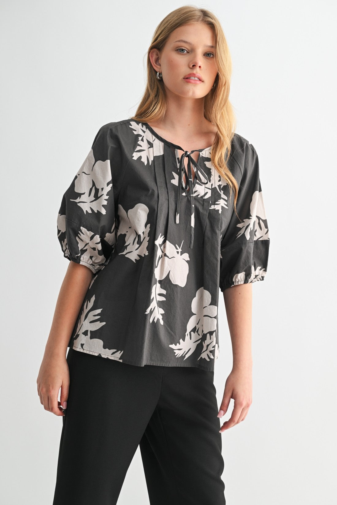 Flower Print Pintuck Detail Blouse