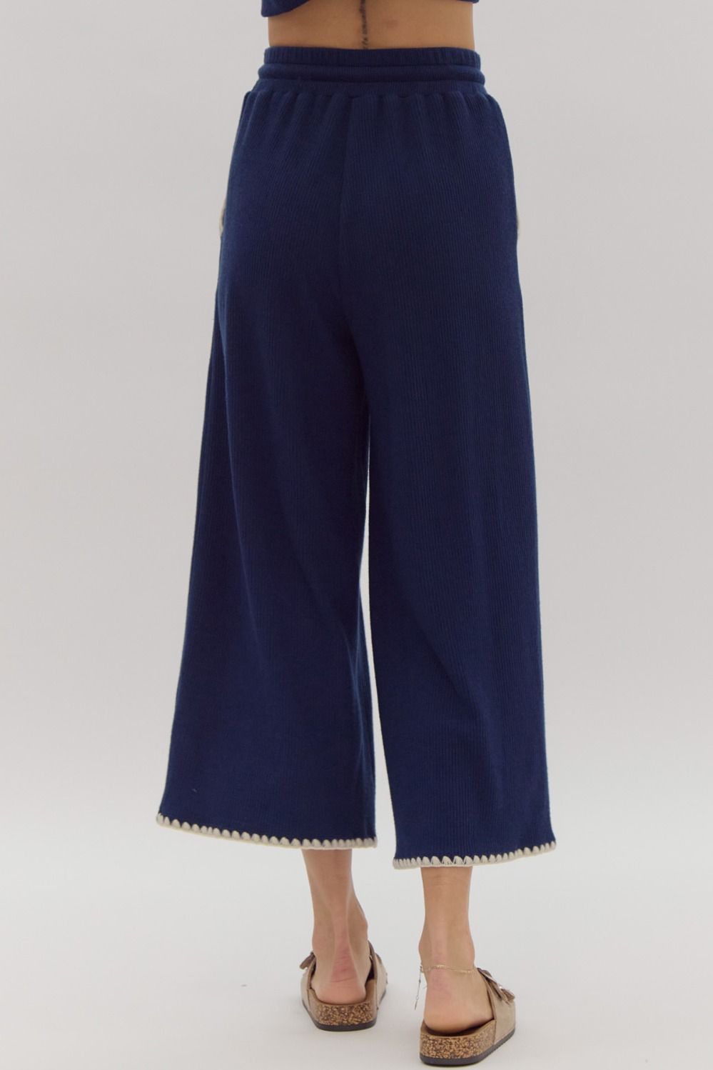 Solid Ribbed Cropped Bottoms in Navy