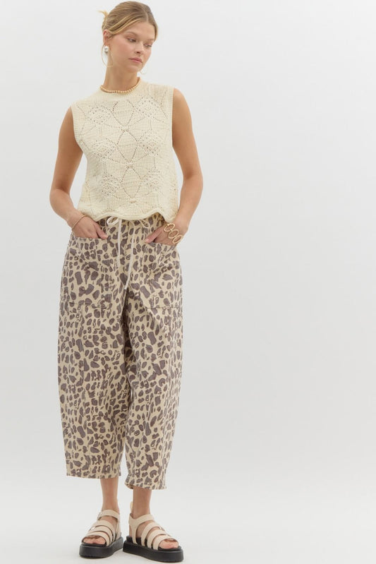Abstract Leopard Barrel Jeans
