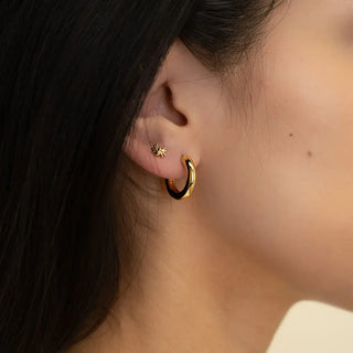 3/4" Basic Hoop Earrings in Gold