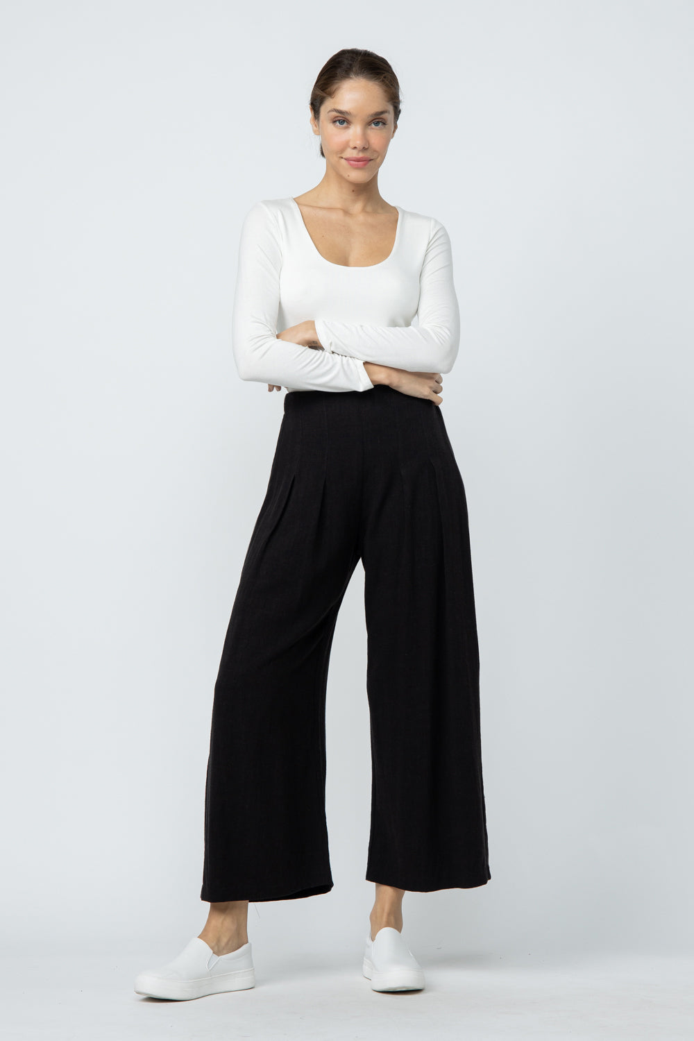 Pleated Cropped Palazzo Pants in Black